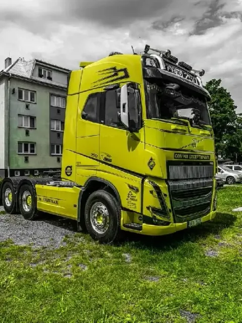 Oklejanie Volvo
