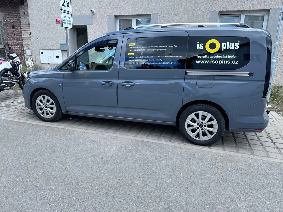 Polepy aut a výloh